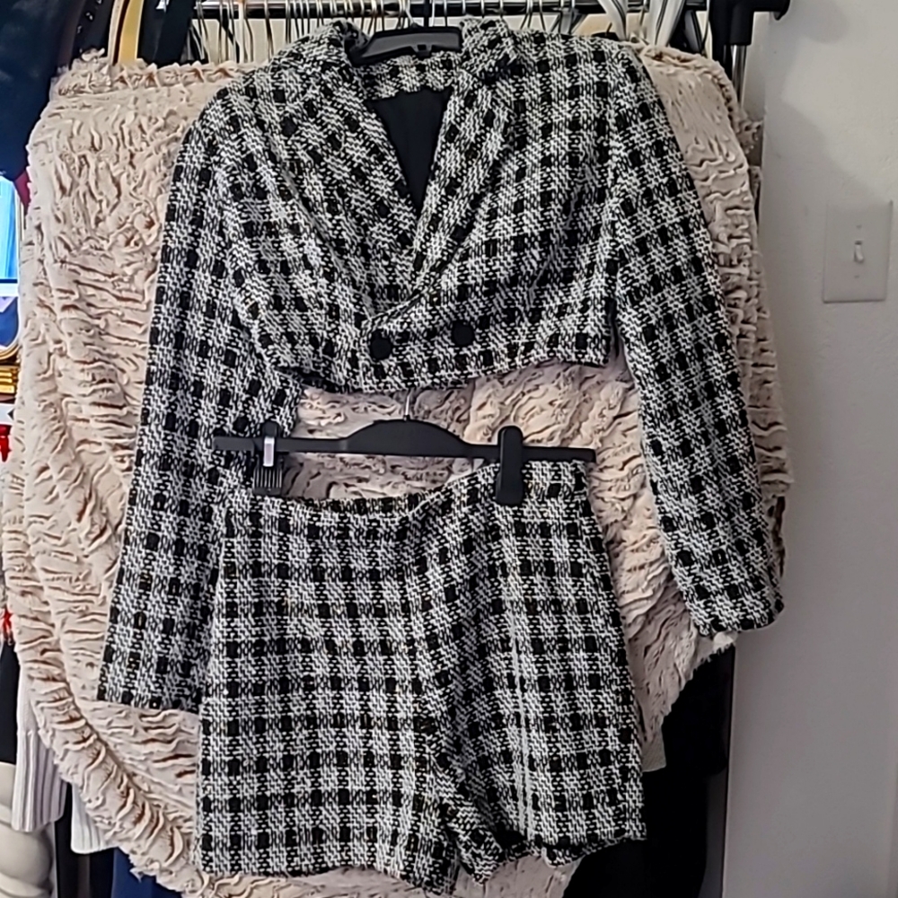 Tweed crop jacket with shorts